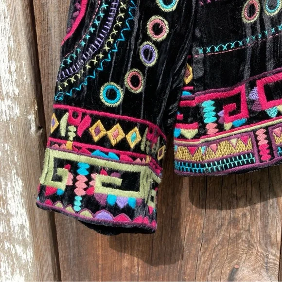 Vintage 90s Coldwater Creek crushed velvet boho embroidered blazer - Picture 2 of 10